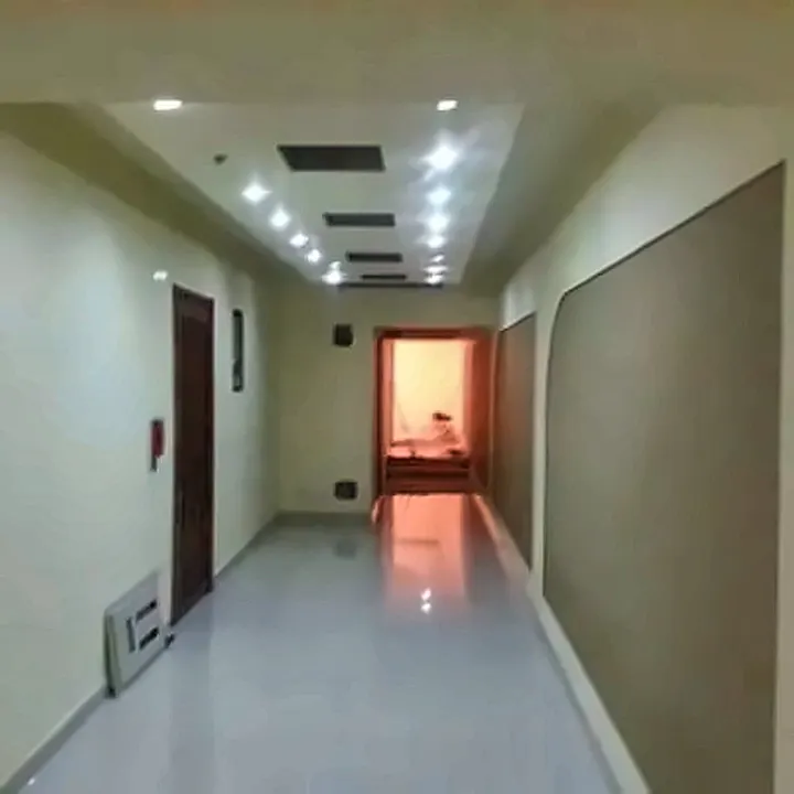 أسقف وإضاءة — عمل رقم 10